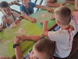 4487825199299772155968945407265216359513830n